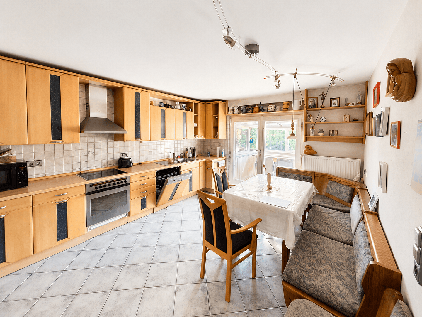 Predaj domu 169 m², pozemok 850 m², Rottweil, Bádensko-Wurttembersko Predaj domu 169 m², pozemok 850 m², Rottweil, Bádensko-Wurttembersko