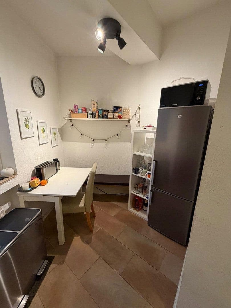 Prenájom bytu 3-izbový 82 m², Jahnstr. 1, Köln, Severné Porýnie - Westfálsko Prenájom bytu 3-izbový 82 m², Jahnstr. 1, Köln, Severné Porýnie - Westfálsko