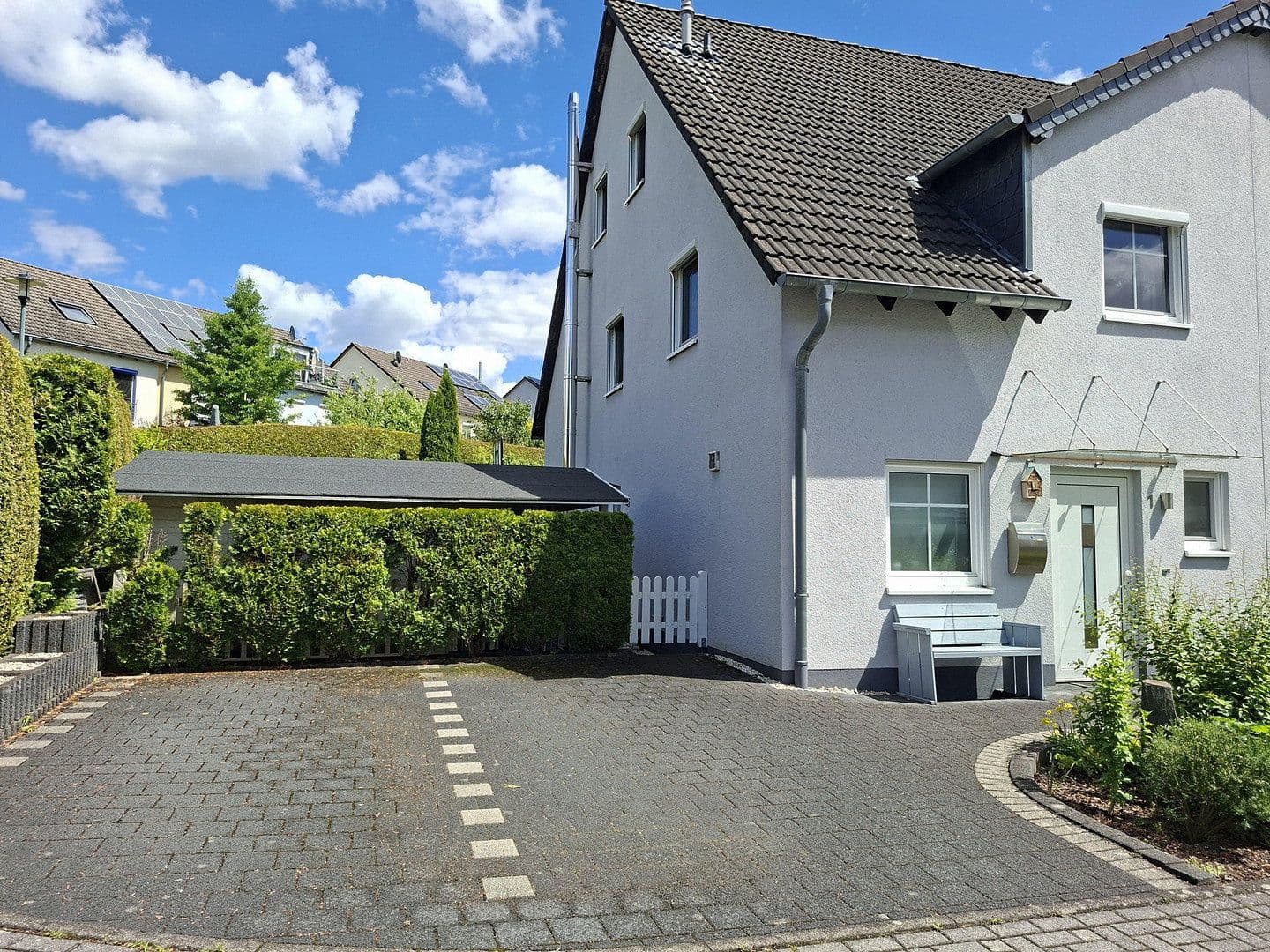 Predaj domu 120 m², pozemok 396 m², Hennef (Sieg), Severné Porýnie - Westfálsko Predaj domu 120 m², pozemok 396 m², Hennef (Sieg), Severné Porýnie - Westfálsko