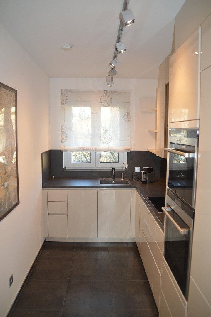 Prenájom bytu 2-izbový 86 m², August-Hecht-Straße 42, Offenbach am Main, Hesensko Prenájom bytu 2-izbový 86 m², August-Hecht-Straße 42, Offenbach am Main, Hesensko