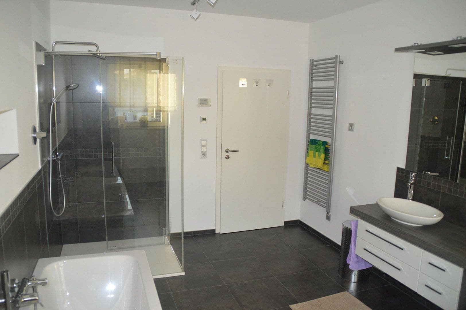Prenájom bytu 2-izbový 86 m², August-Hecht-Straße 42, Offenbach am Main, Hesensko Prenájom bytu 2-izbový 86 m², August-Hecht-Straße 42, Offenbach am Main, Hesensko