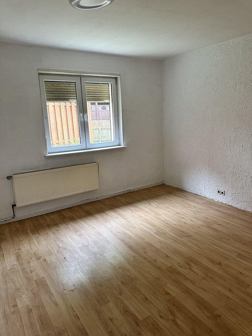 Prenájom bytu 4-izbový 115 m², Delligsen, Dolné Sasko Prenájom bytu 4-izbový 115 m², Delligsen, Dolné Sasko