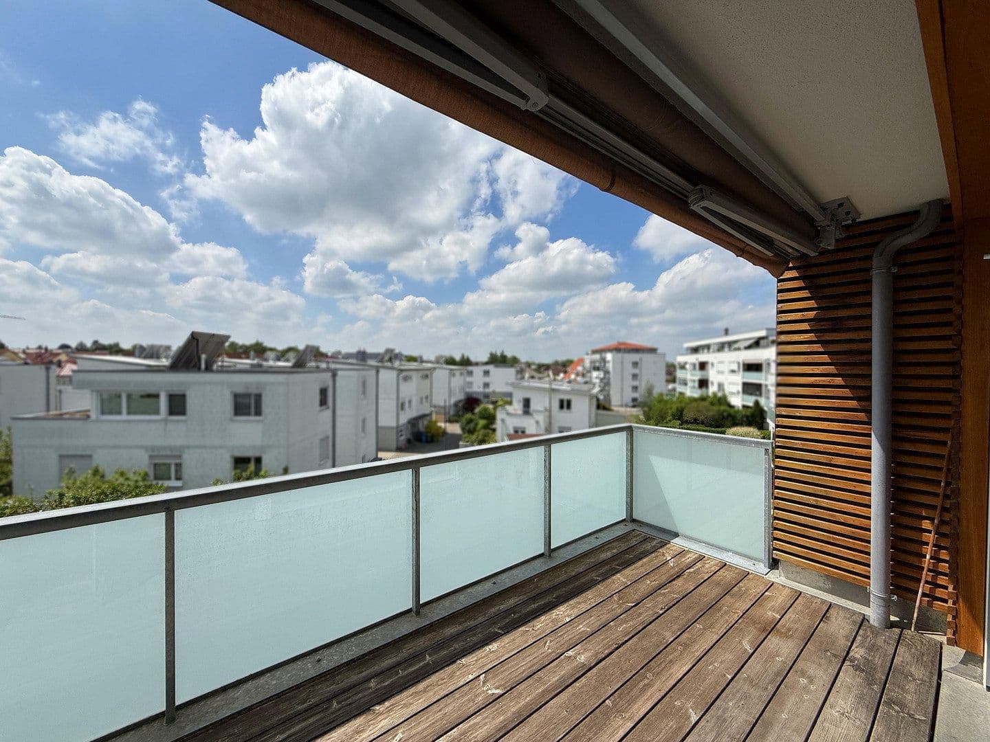 Prenájom bytu 2-izbový 57 m², Mering, Bavorsko Prenájom bytu 2-izbový 57 m², Mering, Bavorsko