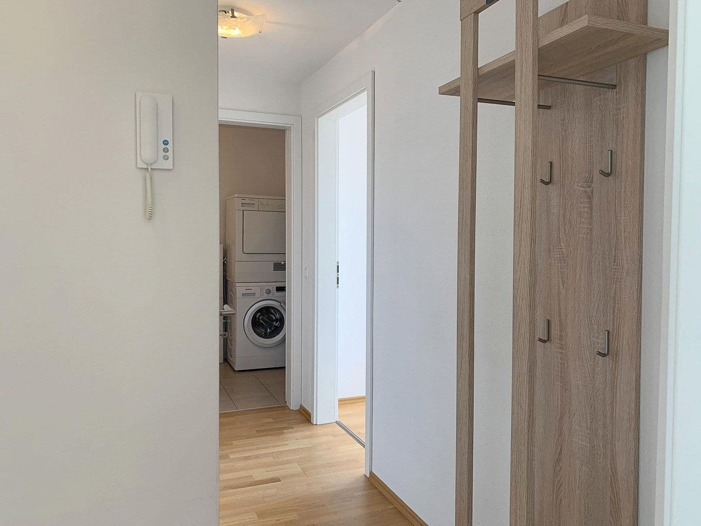 Prenájom bytu 2-izbový 57 m², Mering, Bavorsko Prenájom bytu 2-izbový 57 m², Mering, Bavorsko