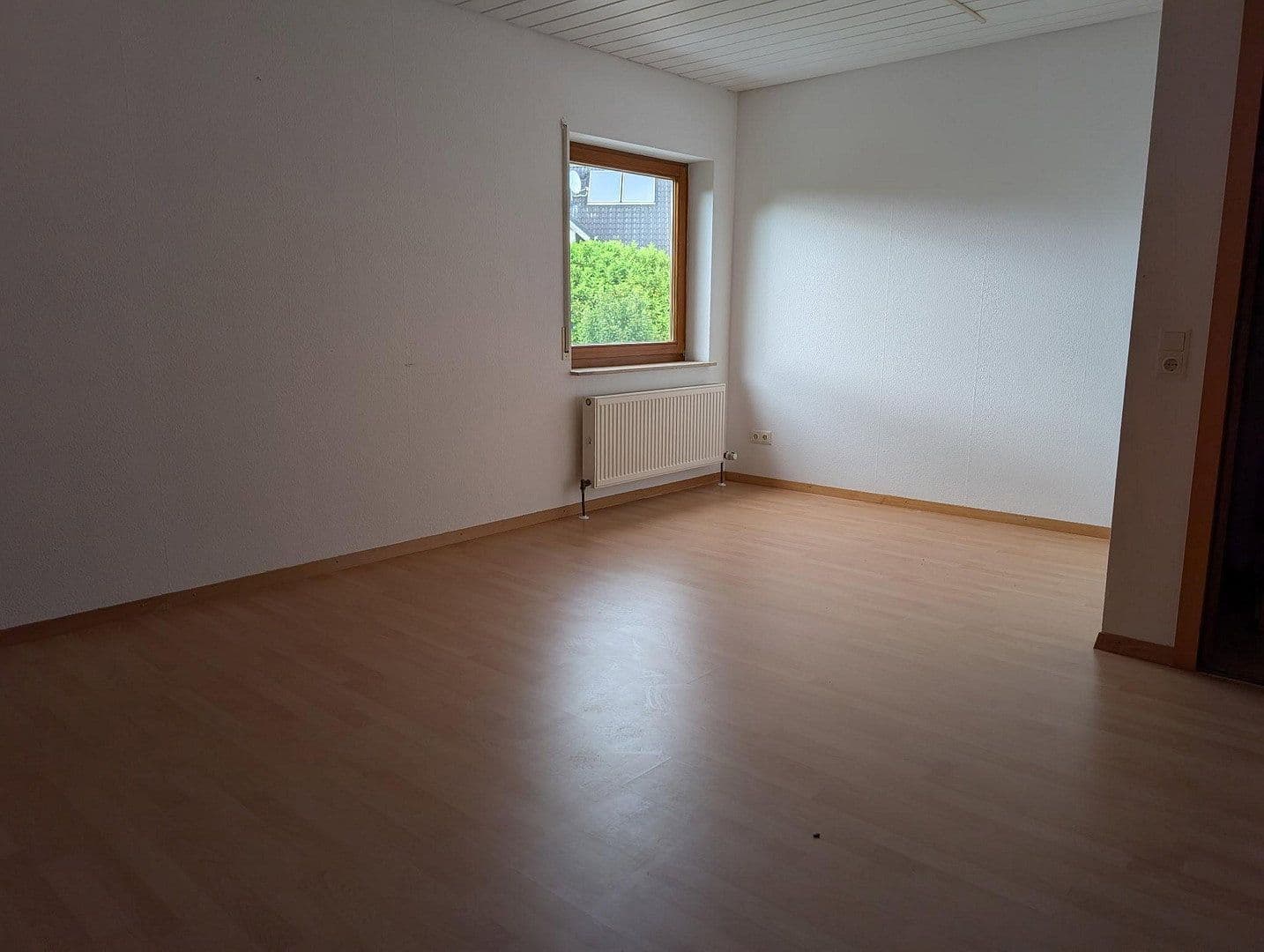 Prenájom bytu 3-izbový 85 m², Wüstenrot, Bádensko-Wurttembersko Prenájom bytu 3-izbový 85 m², Wüstenrot, Bádensko-Wurttembersko