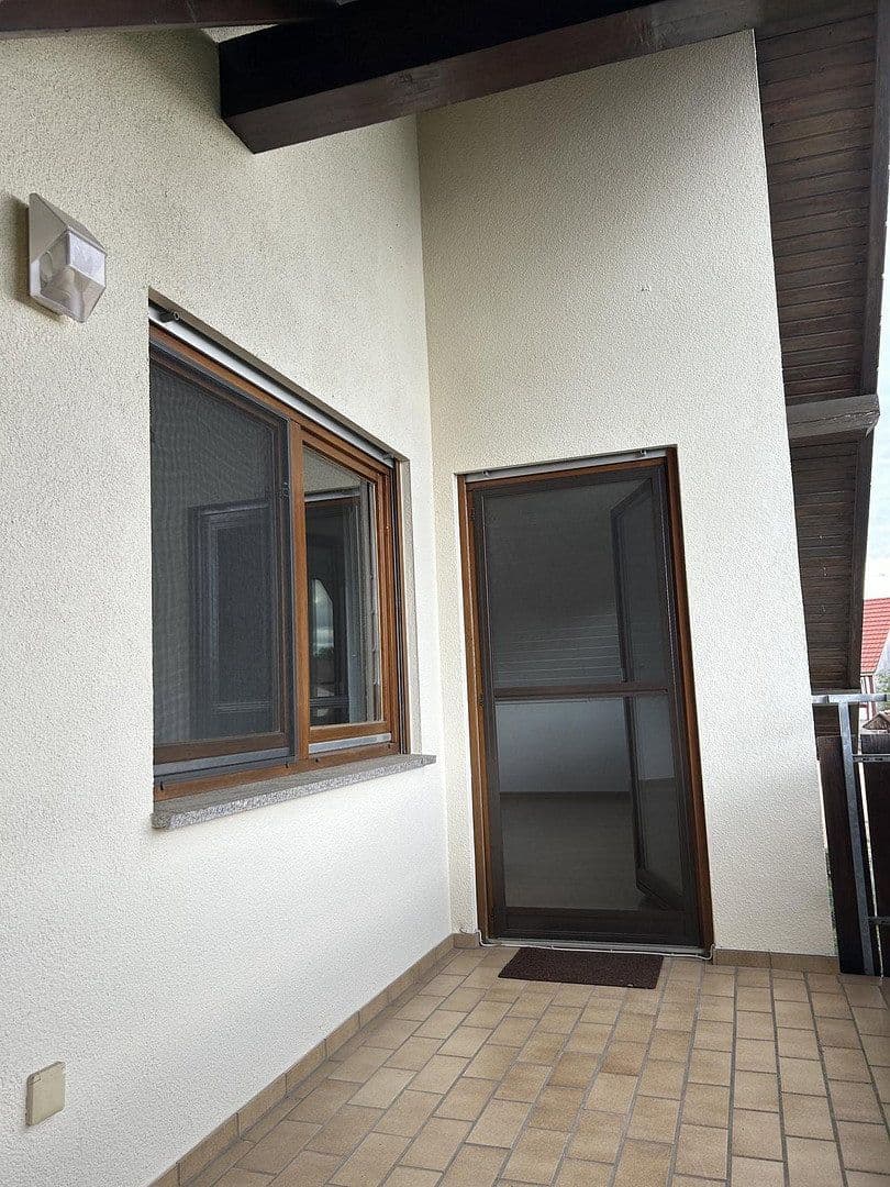 Prenájom bytu 3-izbový 85 m², Wüstenrot, Bádensko-Wurttembersko Prenájom bytu 3-izbový 85 m², Wüstenrot, Bádensko-Wurttembersko