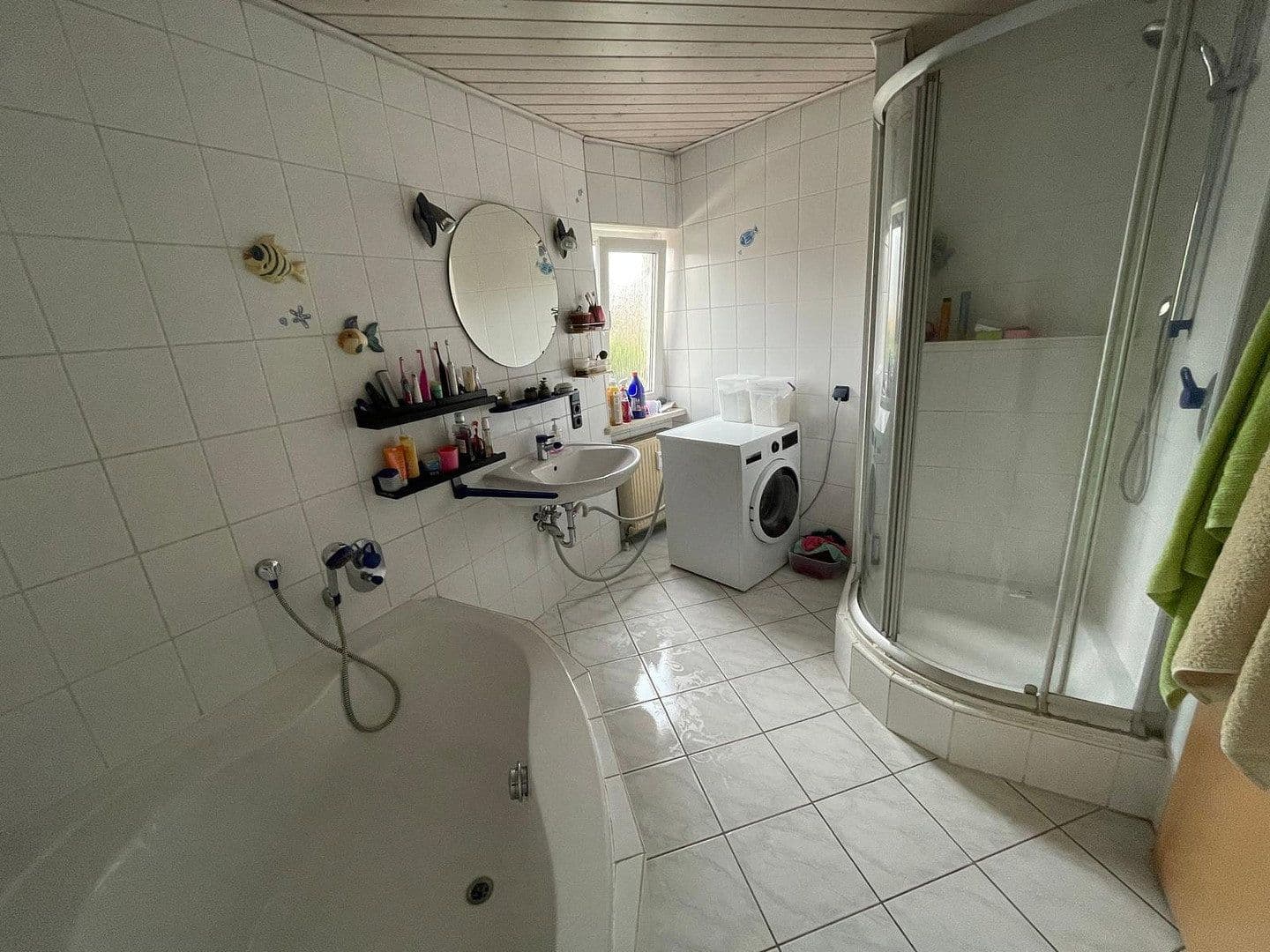 Prenájom bytu 4-izbový 137 m², Sprendlinger Strasse 5, Pfaffen-Schwabenheim, Porýnie-Falcko Prenájom bytu 4-izbový 137 m², Sprendlinger Strasse 5, Pfaffen-Schwabenheim, Porýnie-Falcko