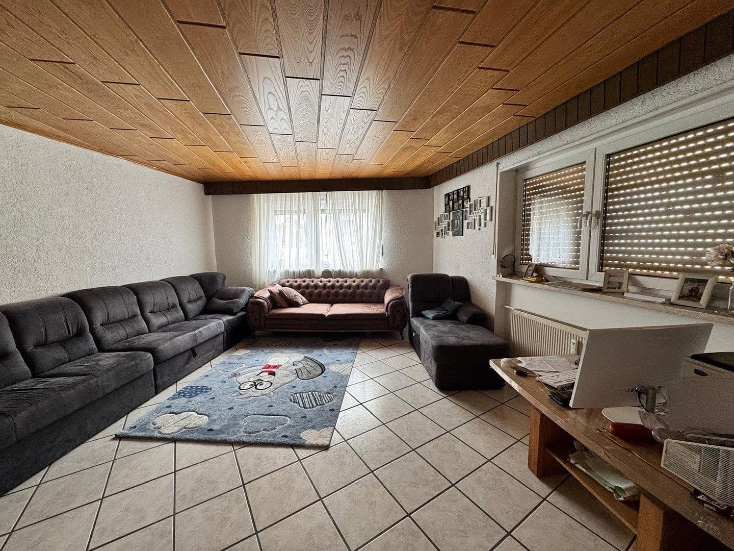 Prenájom bytu 4-izbový 137 m², Sprendlinger Strasse 5, Pfaffen-Schwabenheim, Porýnie-Falcko Prenájom bytu 4-izbový 137 m², Sprendlinger Strasse 5, Pfaffen-Schwabenheim, Porýnie-Falcko