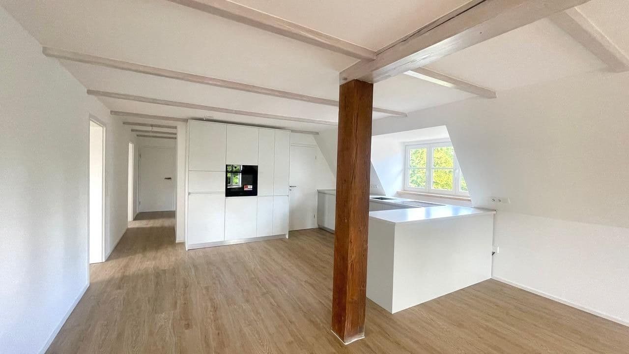 Prenájom bytu 4-izbový 124 m², Hollernstr. 109, Hollern-Twielenfleth, Dolné Sasko Prenájom bytu 4-izbový 124 m², Hollernstr. 109, Hollern-Twielenfleth, Dolné Sasko