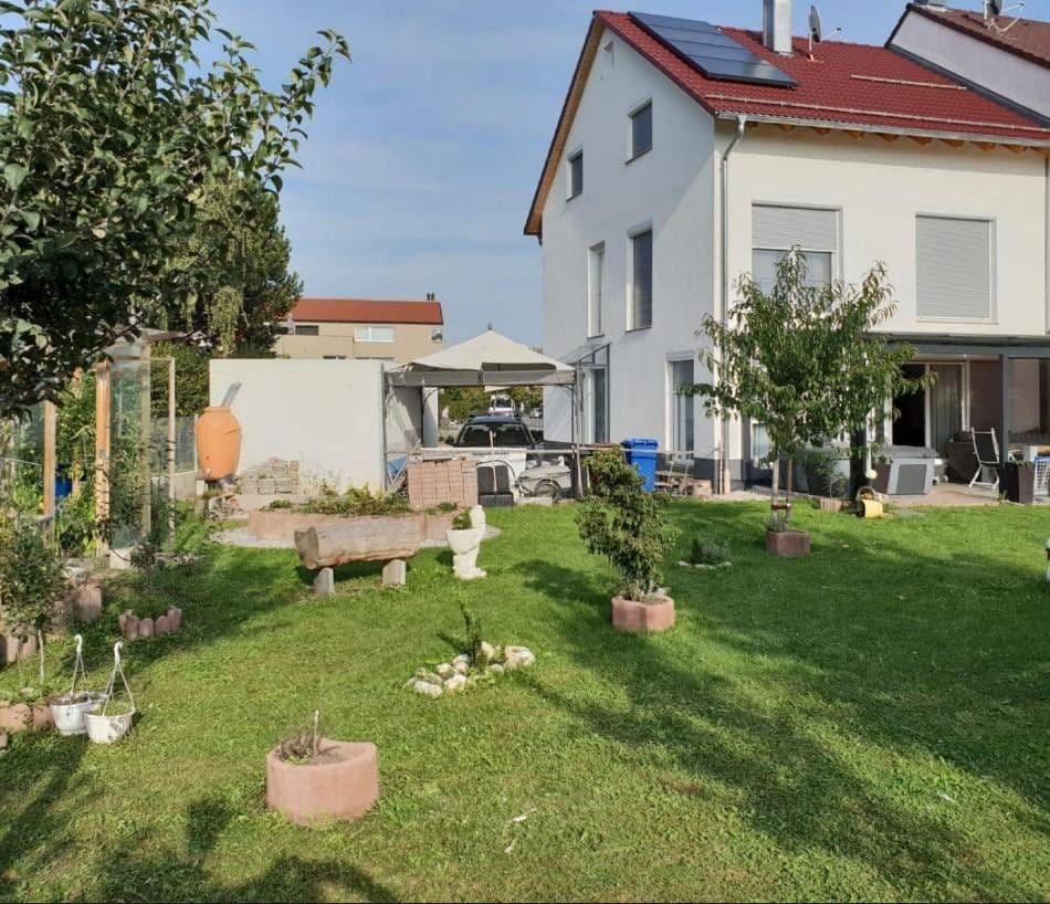 Predaj domu 176 m², pozemok 654 m², Mering, Bavorsko Predaj domu 176 m², pozemok 654 m², Mering, Bavorsko