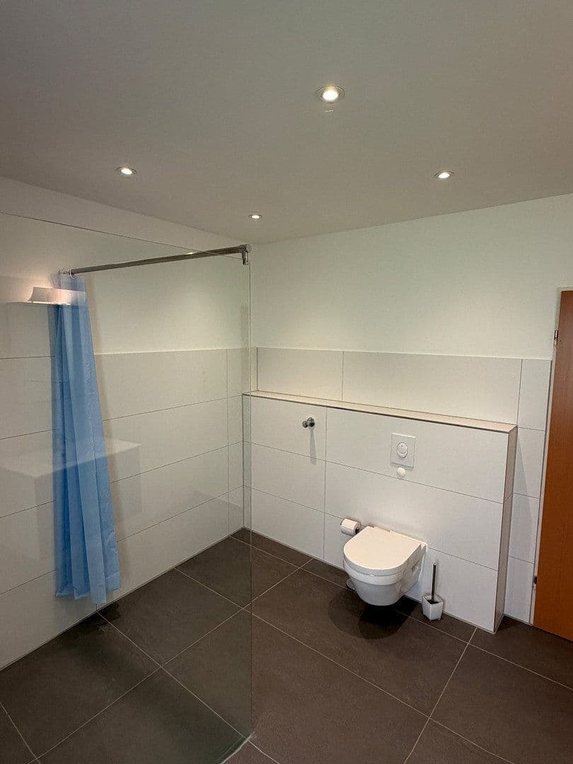 Predaj domu 263 m², pozemok 911 m², Heißener Straße 90, Mülheim an der Ruhr, Severné Porýnie - Westfálsko Predaj domu 263 m², pozemok 911 m², Heißener Straße 90, Mülheim an der Ruhr, Severné Porýnie - Westfálsko