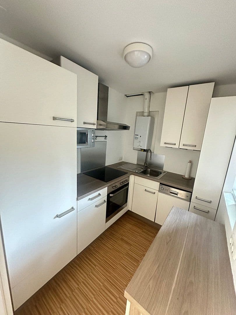 Prenájom bytu 2-izbový 45 m², Eichenstraße 8, Wien, Viedeň Prenájom bytu 2-izbový 45 m², Eichenstraße 8, Wien, Viedeň