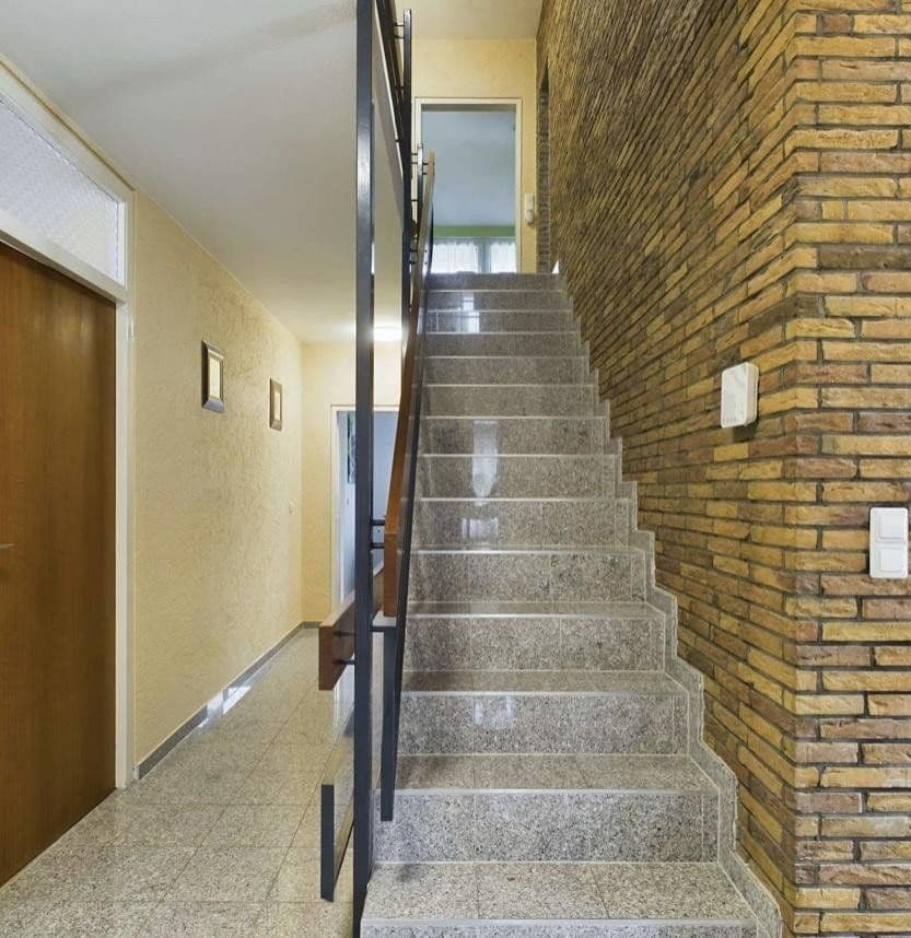 Predaj domu 186 m², pozemok 579 m², Horst-Schork-Str. 93, Ludwigshafen, Porýnie-Falcko Predaj domu 186 m², pozemok 579 m², Horst-Schork-Str. 93, Ludwigshafen, Porýnie-Falcko