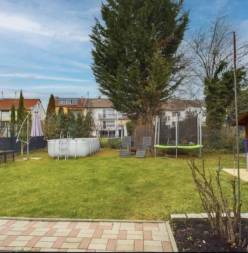 Predaj domu 186 m², pozemok 579 m², Horst-Schork-Str. 93, Ludwigshafen, Porýnie-Falcko Predaj domu 186 m², pozemok 579 m², Horst-Schork-Str. 93, Ludwigshafen, Porýnie-Falcko