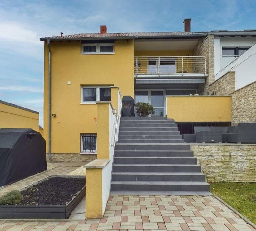 Predaj domu 186 m², pozemok 579 m², Horst-Schork-Str. 93, Ludwigshafen, Porýnie-Falcko Predaj domu 186 m², pozemok 579 m², Horst-Schork-Str. 93, Ludwigshafen, Porýnie-Falcko