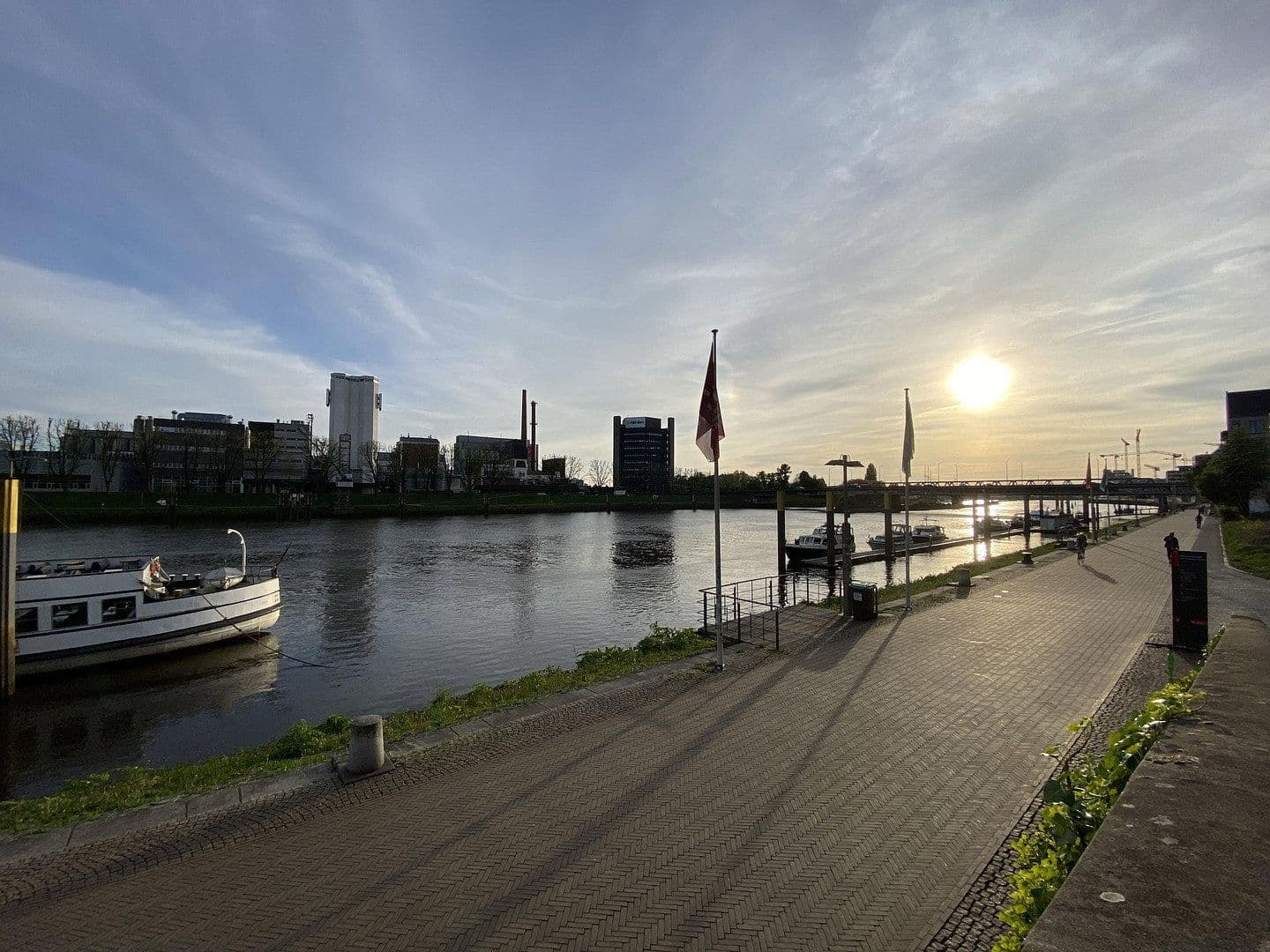 Prenájom bytu 1-izbový 34 m², Bremen, Brémy Prenájom bytu 1-izbový 34 m², Bremen, Brémy