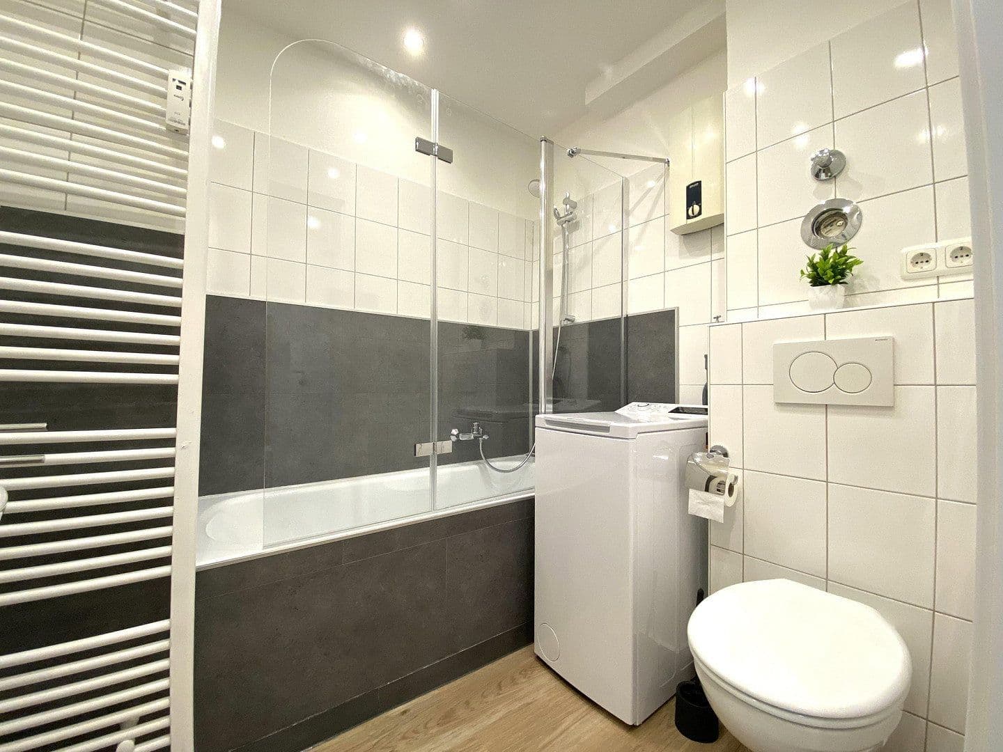 Prenájom bytu 1-izbový 34 m², Bremen, Brémy Prenájom bytu 1-izbový 34 m², Bremen, Brémy