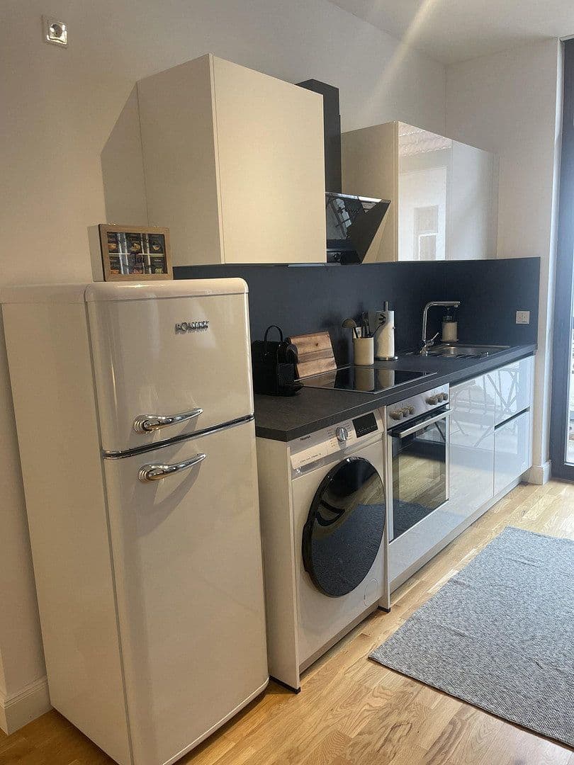 Prenájom bytu 1-izbový 40 m², Hauptstraße 81, Weinheim, Bádensko-Wurttembersko Prenájom bytu 1-izbový 40 m², Hauptstraße 81, Weinheim, Bádensko-Wurttembersko
