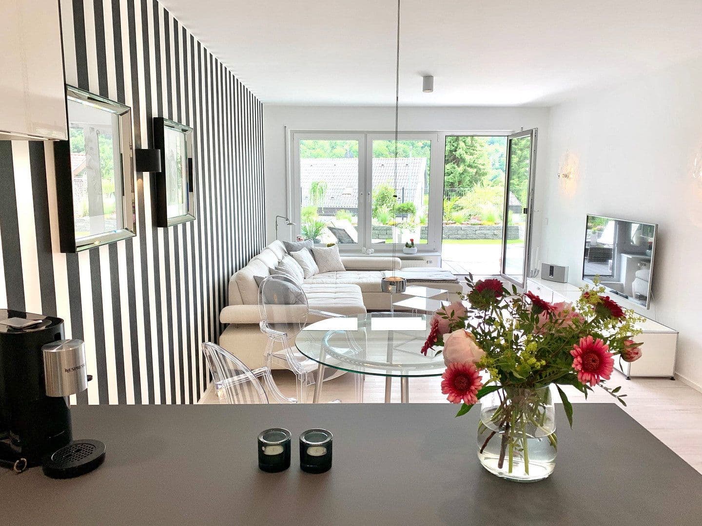 Prenájom bytu 2-izbový 70 m², Albertus Magnus Str. 48, Leonberg, Bádensko-Wurttembersko Prenájom bytu 2-izbový 70 m², Albertus Magnus Str. 48, Leonberg, Bádensko-Wurttembersko