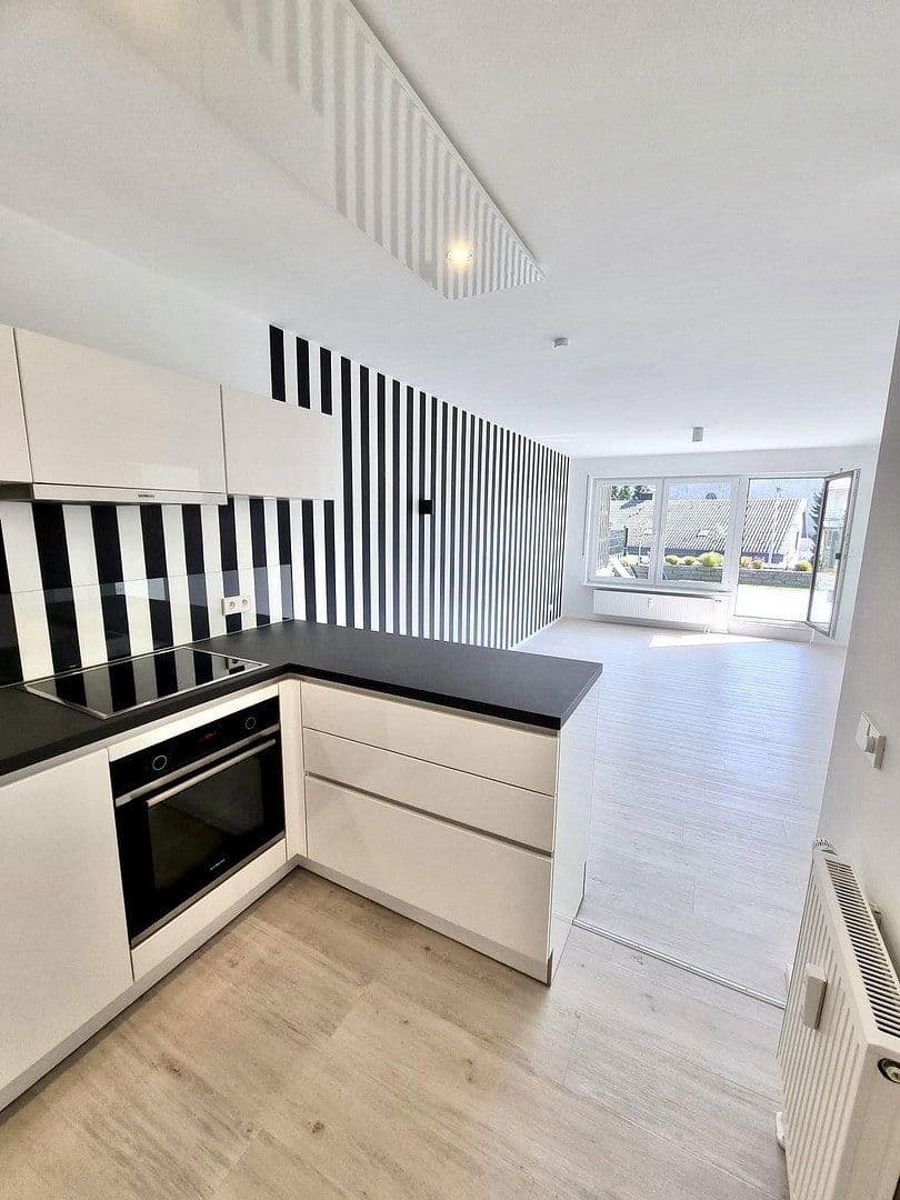 Prenájom bytu 2-izbový 70 m², Leonberg, Bádensko-Wurttembersko Prenájom bytu 2-izbový 70 m², Leonberg, Bádensko-Wurttembersko