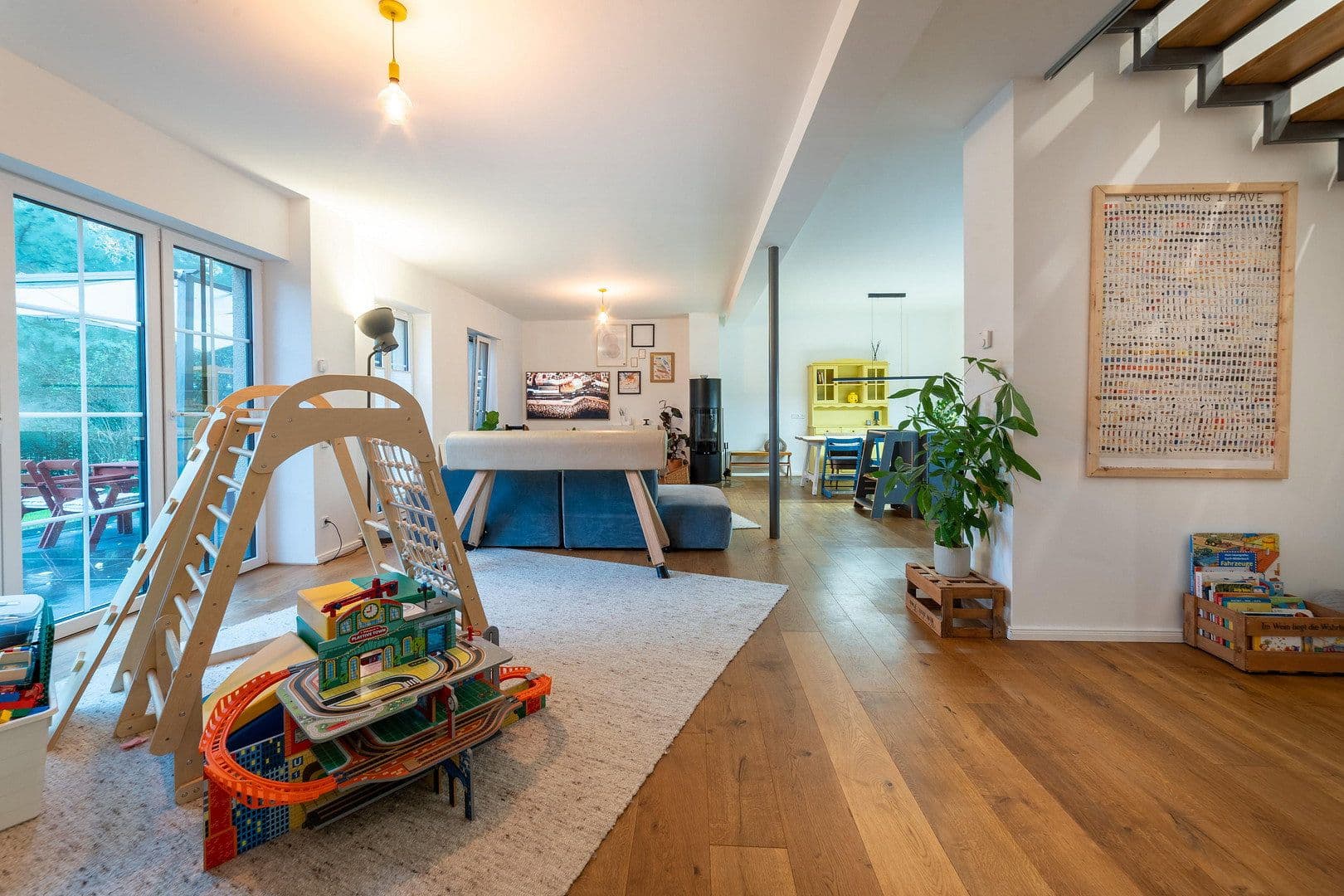 Predaj domu 149 m², pozemok 736 m², Nuthetal, Brandenbursko Predaj domu 149 m², pozemok 736 m², Nuthetal, Brandenbursko