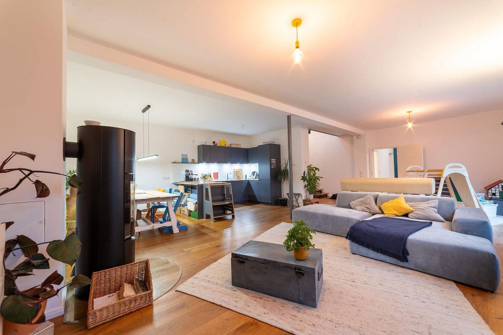 Predaj domu 149 m², pozemok 736 m², Nuthetal, Brandenbursko Predaj domu 149 m², pozemok 736 m², Nuthetal, Brandenbursko