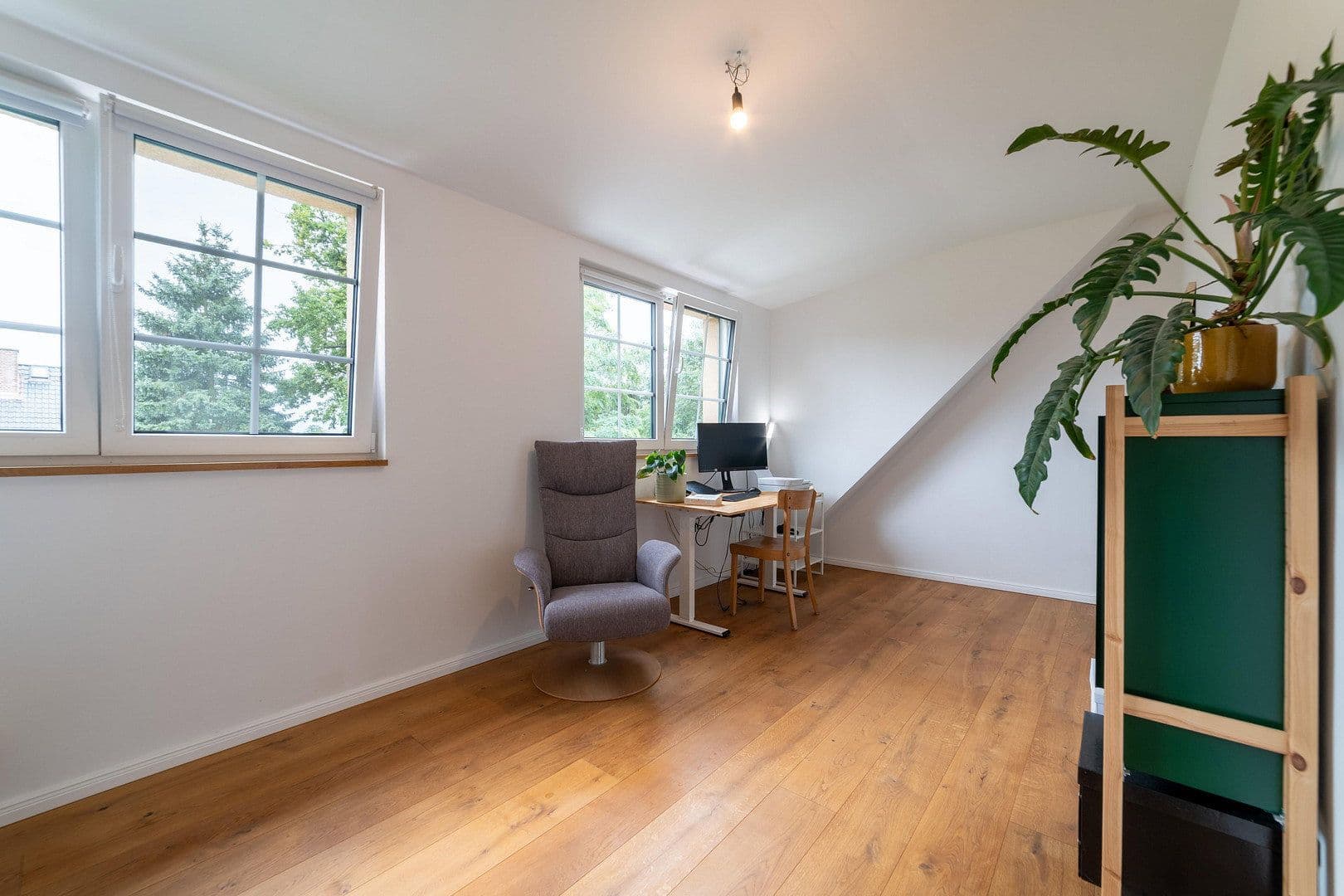 Predaj domu 149 m², pozemok 736 m², Nuthetal, Brandenbursko Predaj domu 149 m², pozemok 736 m², Nuthetal, Brandenbursko