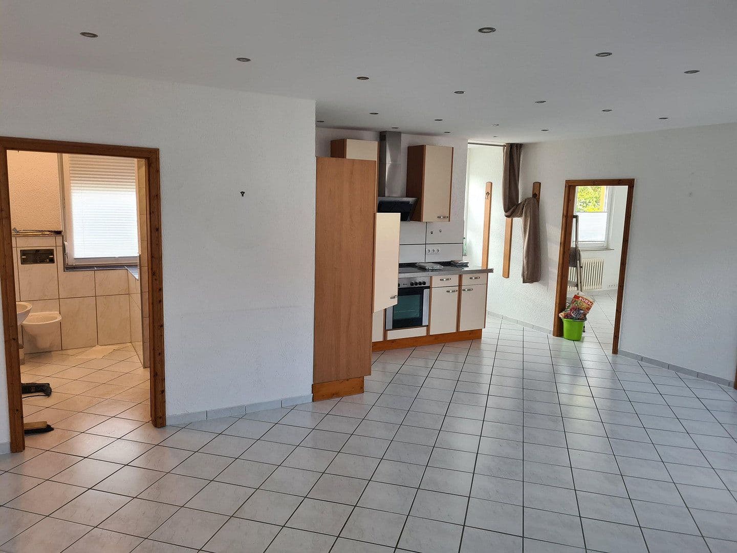 Prenájom bytu 3-izbový 78 m², Fellbach, Bádensko-Wurttembersko Prenájom bytu 3-izbový 78 m², Fellbach, Bádensko-Wurttembersko