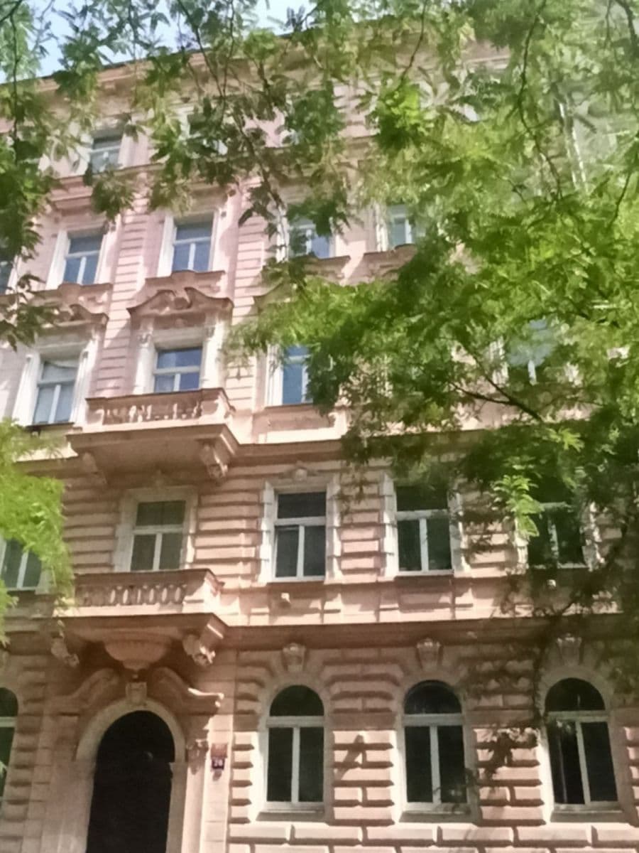 Prenájom bytu 3-izbový 90 m², Budečská, Praha, Praha Prenájom bytu 3-izbový 90 m², Budečská, Praha, Praha