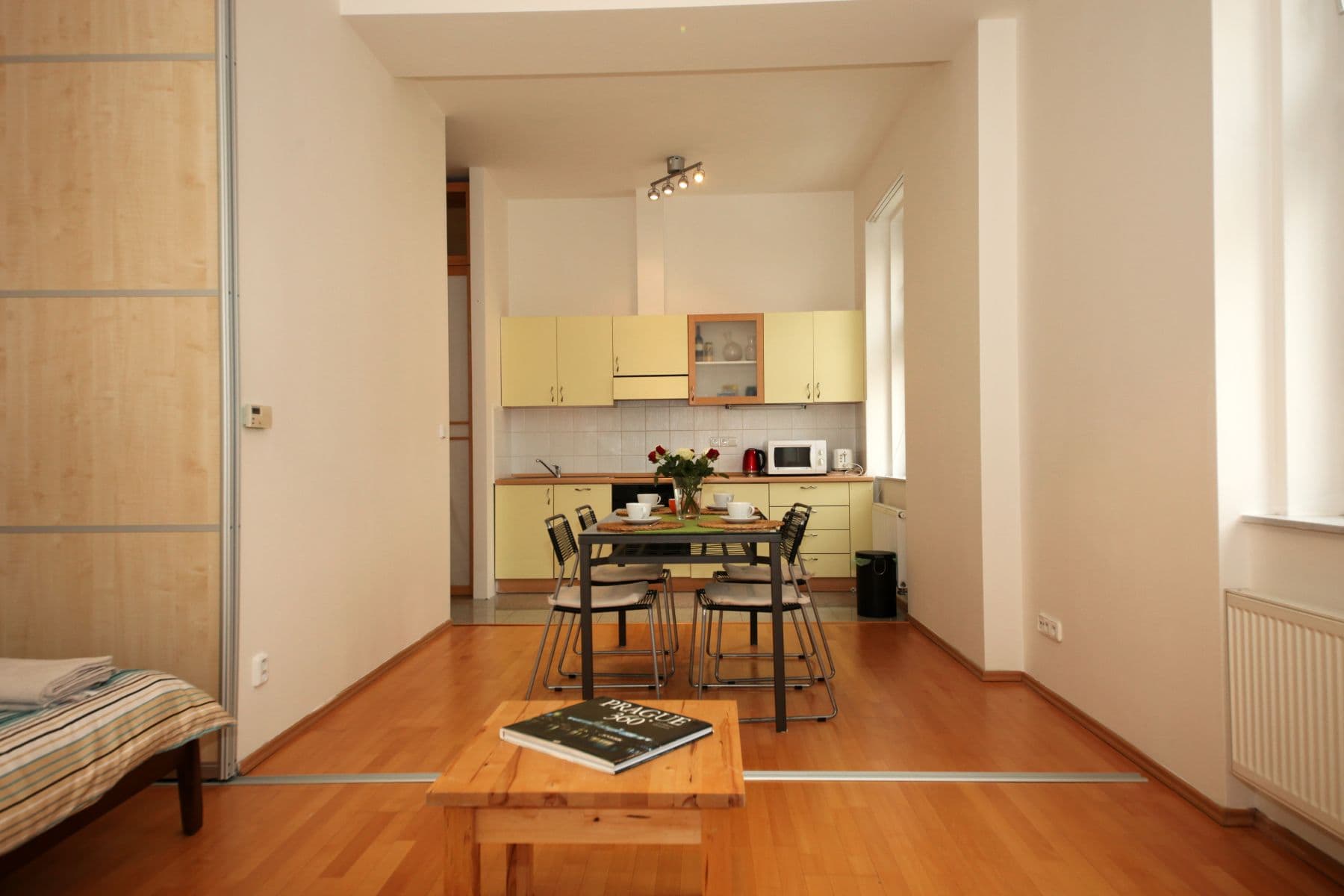 Prenájom bytu 1-izbový 40 m², Umělecká, Praha, Praha Prenájom bytu 1-izbový 40 m², Umělecká, Praha, Praha