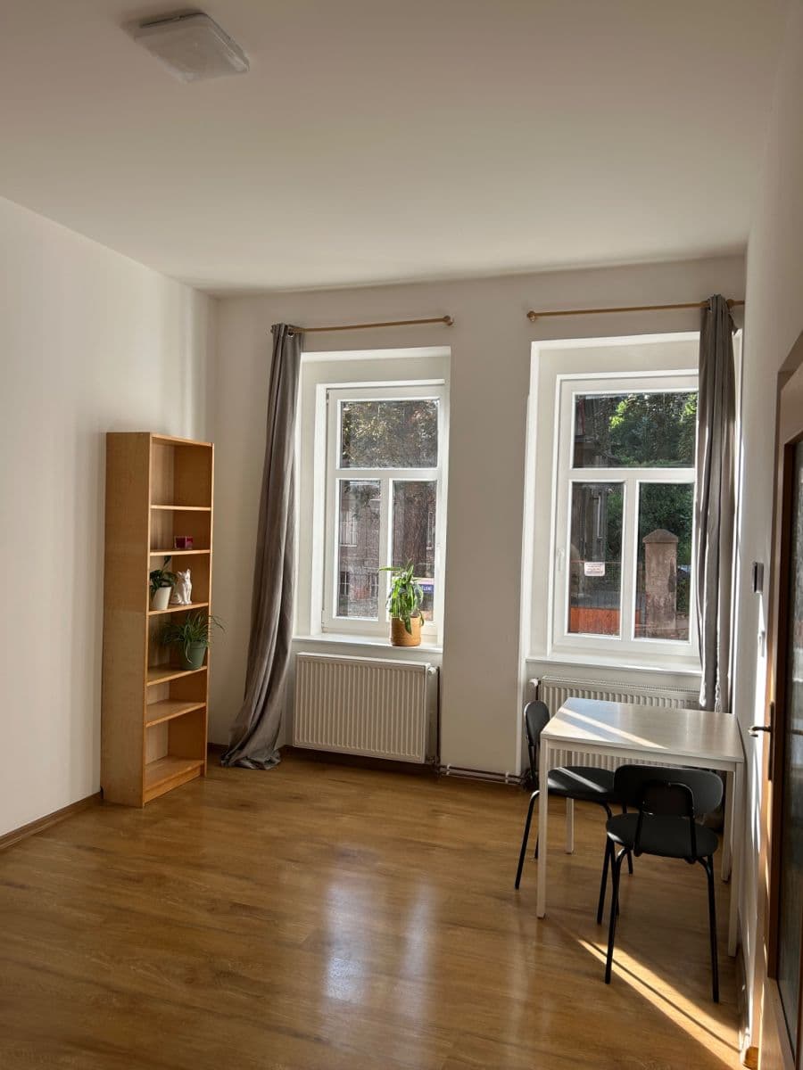Prenájom bytu 2-izbový 55 m², Stará, Ústí nad Labem, Ústecký kraj Prenájom bytu 2-izbový 55 m², Stará, Ústí nad Labem, Ústecký kraj