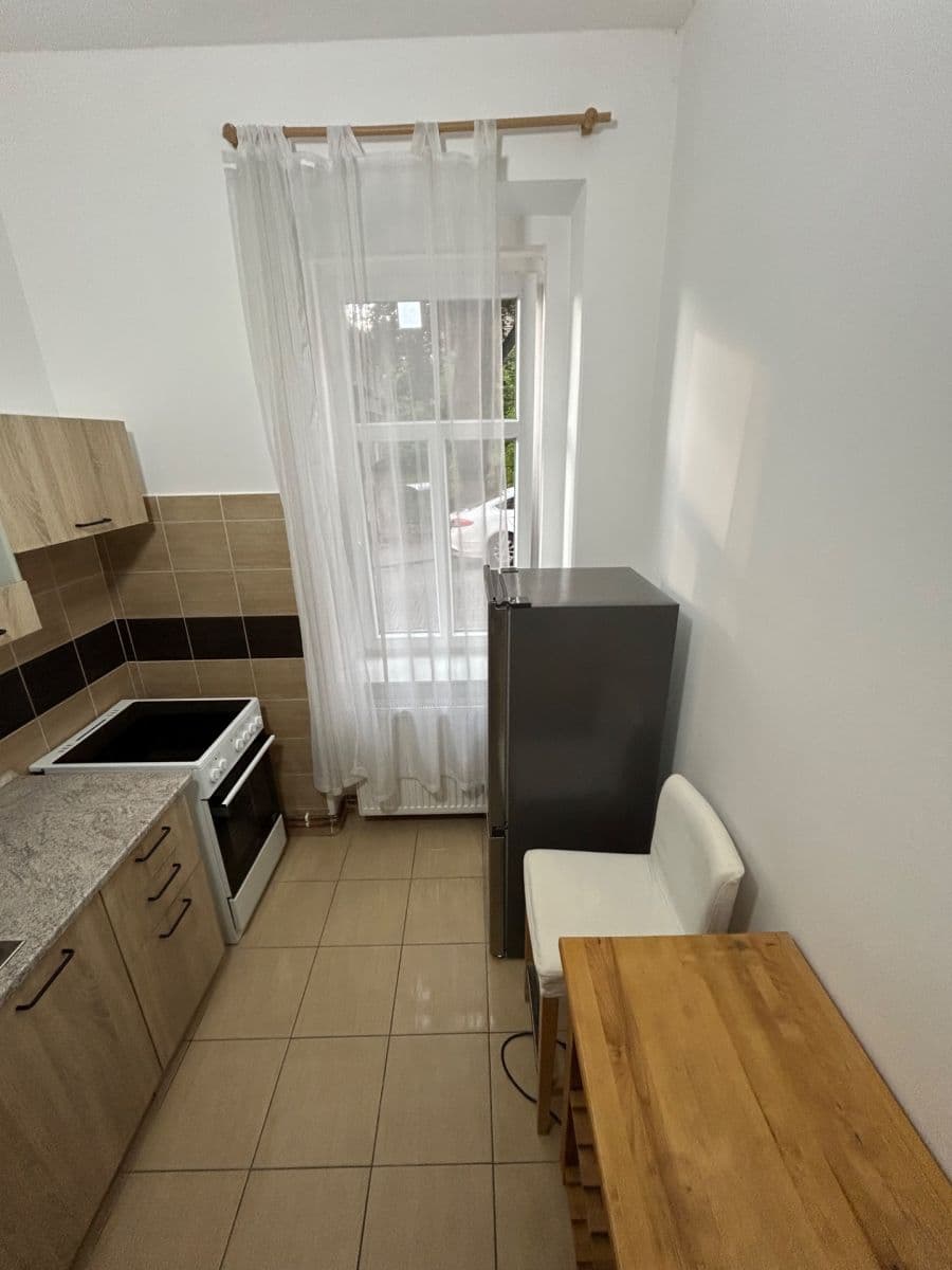 Prenájom bytu 2-izbový 55 m², Stará, Ústí nad Labem, Ústecký kraj Prenájom bytu 2-izbový 55 m², Stará, Ústí nad Labem, Ústecký kraj