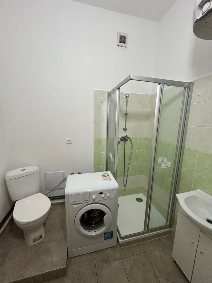 Prenájom bytu 2-izbový 55 m², Stará, Ústí nad Labem, Ústecký kraj Prenájom bytu 2-izbový 55 m², Stará, Ústí nad Labem, Ústecký kraj