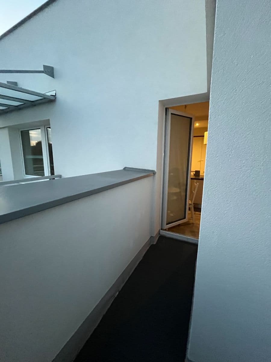 Prenájom bytu 3-izbový 83 m², Podpěrova, Brno, Jihomoravský kraj Prenájom bytu 3-izbový 83 m², Podpěrova, Brno, Jihomoravský kraj