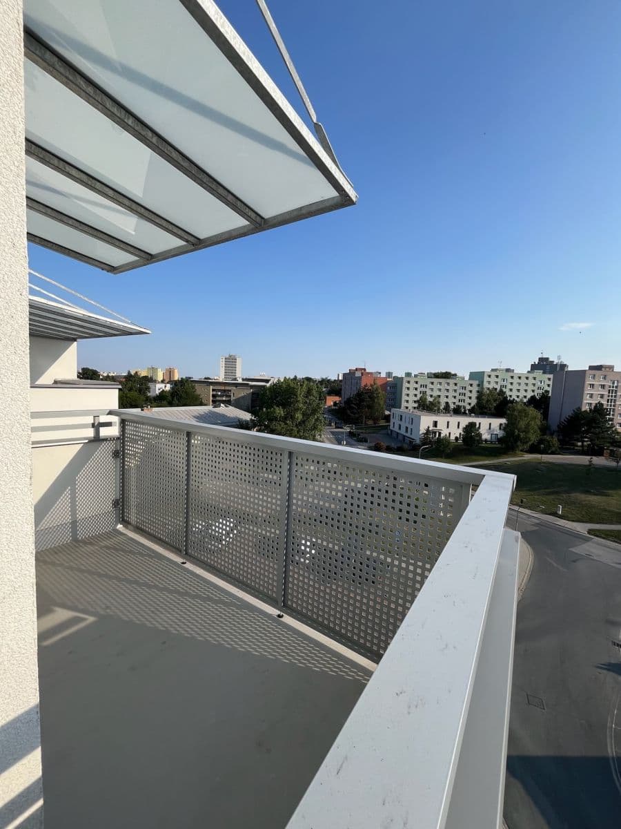 Prenájom bytu 3-izbový 83 m², Podpěrova, Brno, Jihomoravský kraj Prenájom bytu 3-izbový 83 m², Podpěrova, Brno, Jihomoravský kraj
