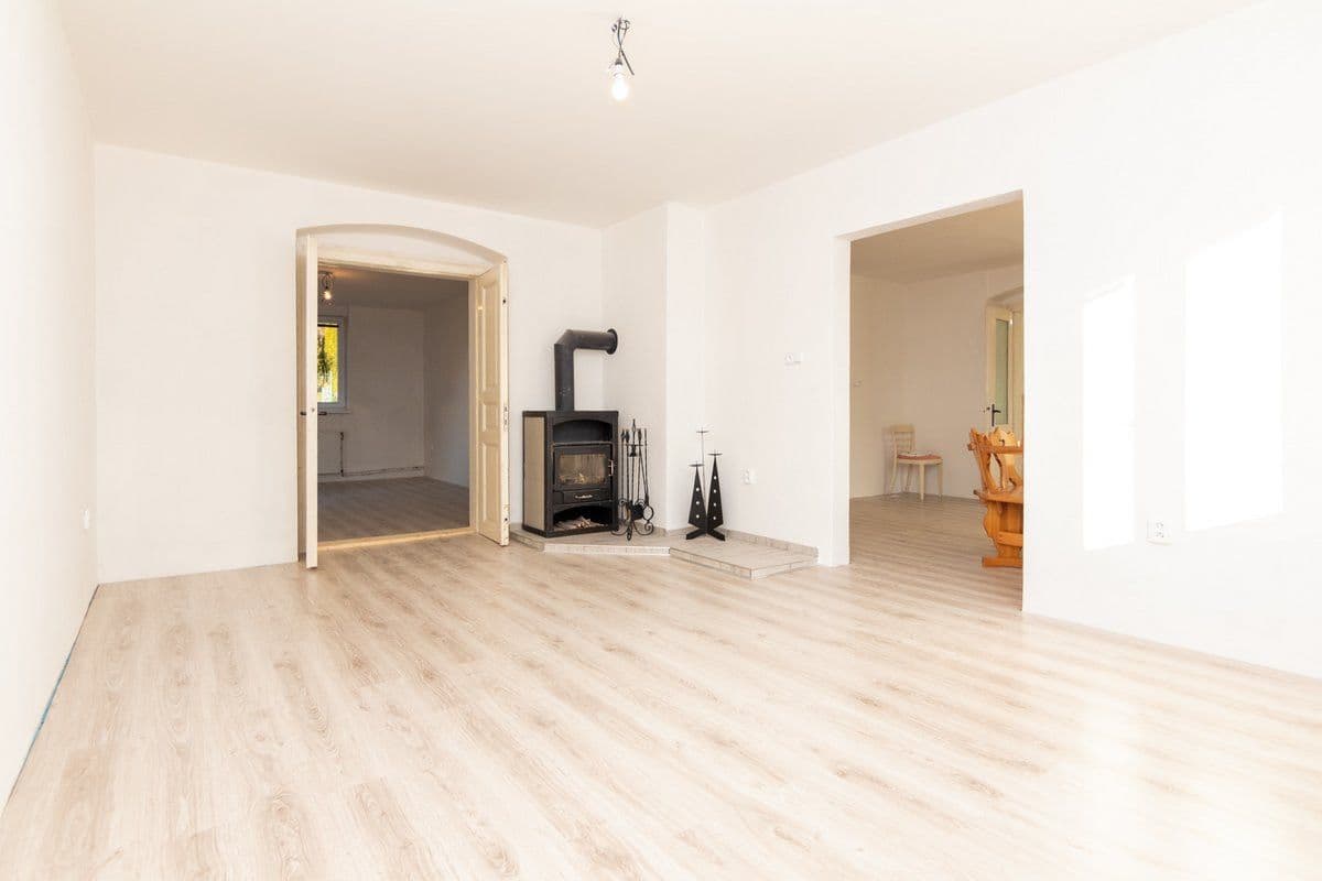 Prenájom bytu 4-izbový 150 m², Opletalova, Ústí nad Labem, Ústecký kraj Prenájom bytu 4-izbový 150 m², Opletalova, Ústí nad Labem, Ústecký kraj
