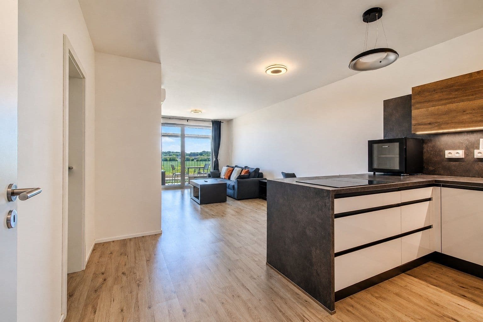 Prenájom bytu 2-izbový 60 m², Velvarská, Horoměřice, Středočeský kraj Prenájom bytu 2-izbový 60 m², Velvarská, Horoměřice, Středočeský kraj