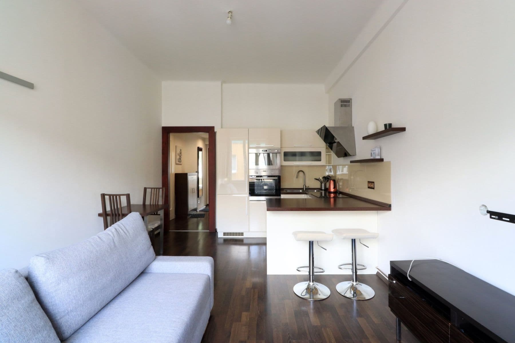 Prenájom bytu 2-izbový 46 m², Křižíkova, Praha, Praha Prenájom bytu 2-izbový 46 m², Křižíkova, Praha, Praha
