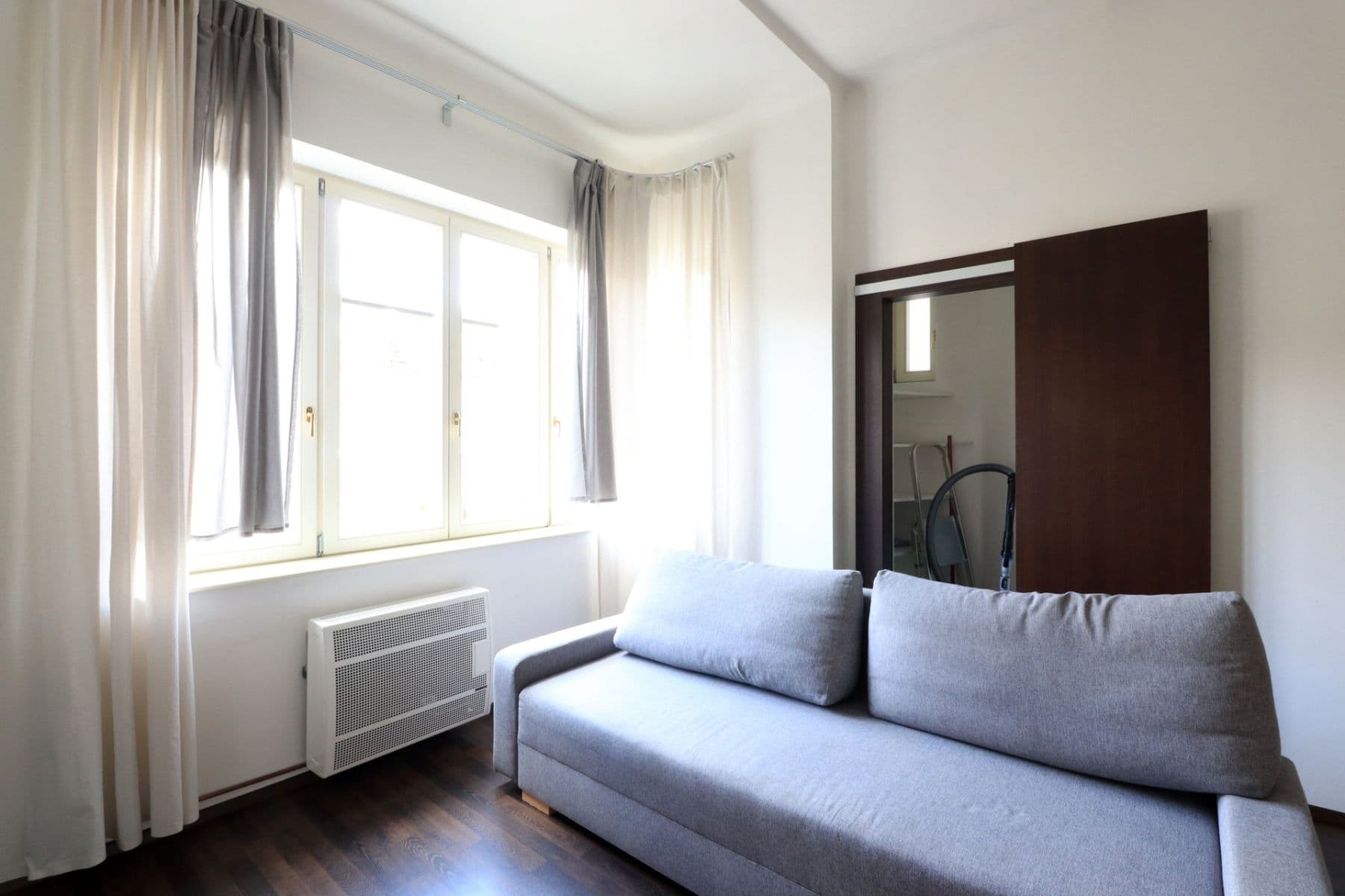 Prenájom bytu 2-izbový 46 m², Křižíkova, Praha, Praha Prenájom bytu 2-izbový 46 m², Křižíkova, Praha, Praha