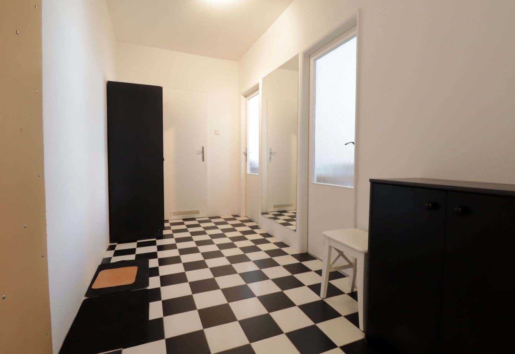 Prenájom bytu 3-izbový 73 m², Křivá, Praha, Praha Prenájom bytu 3-izbový 73 m², Křivá, Praha, Praha