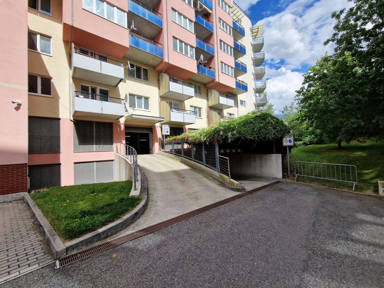 Prenájom bytu 2-izbový 74 m², Petržílkova, Praha, Praha Prenájom bytu 2-izbový 74 m², Petržílkova, Praha, Praha