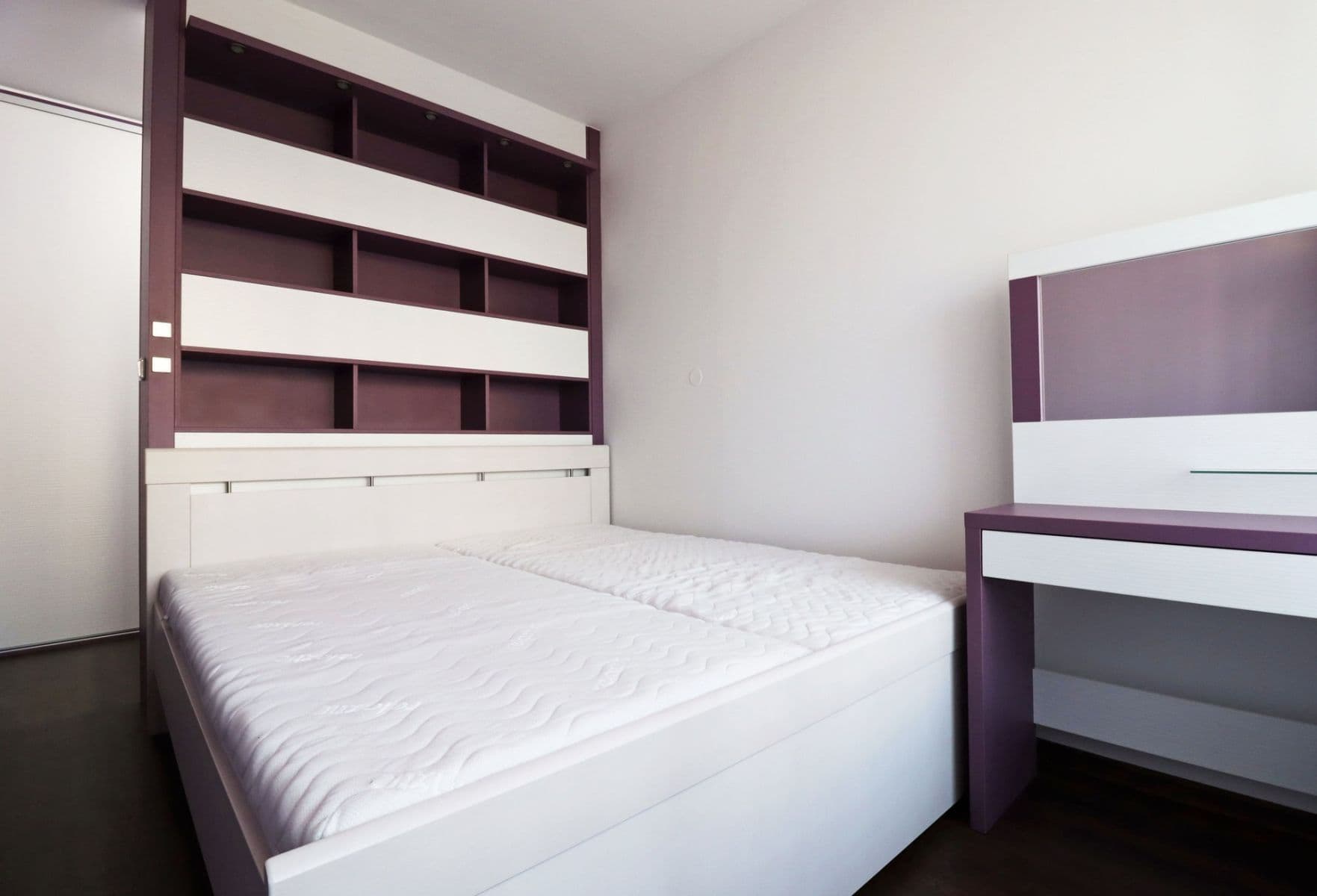 Prenájom bytu 2-izbový 49 m², Padovská, Praha, Praha Prenájom bytu 2-izbový 49 m², Padovská, Praha, Praha