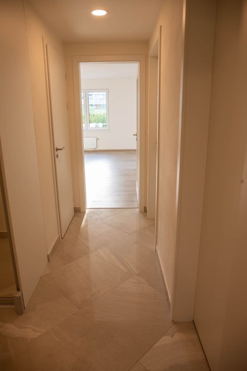 Prenájom bytu 3-izbový 71 m², K Metru, Praha, Praha Prenájom bytu 3-izbový 71 m², K Metru, Praha, Praha