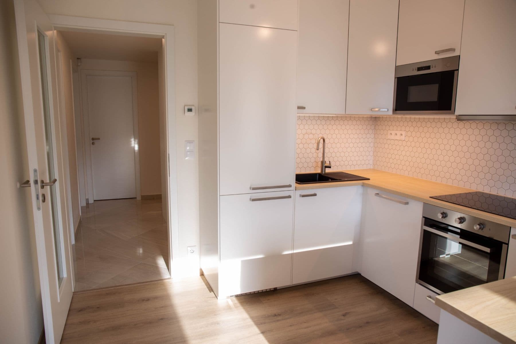 Prenájom bytu 3-izbový 71 m², K Metru, Praha, Praha Prenájom bytu 3-izbový 71 m², K Metru, Praha, Praha