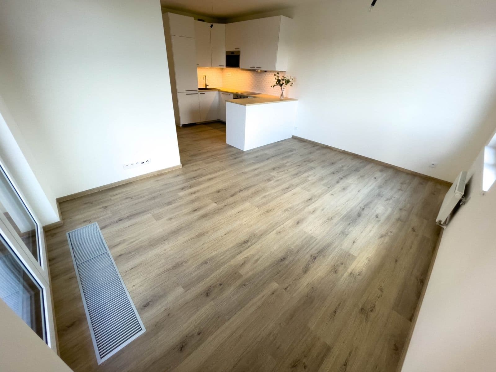 Prenájom bytu 3-izbový 71 m², K Metru, Praha, Praha Prenájom bytu 3-izbový 71 m², K Metru, Praha, Praha