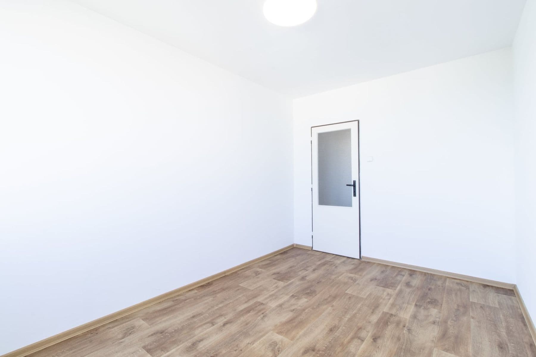Prenájom bytu 3-izbový 68 m², Rembrandtova, Praha, Praha Prenájom bytu 3-izbový 68 m², Rembrandtova, Praha, Praha