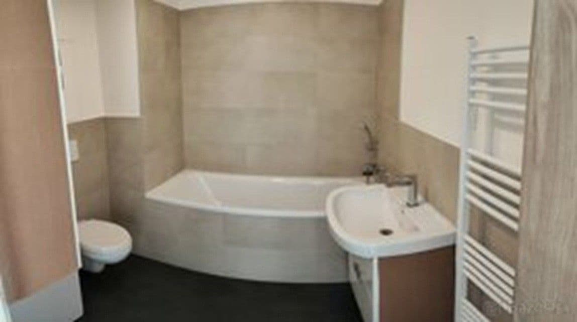 Prenájom bytu 2-izbový 45 m², Ivanská cesta, Ružinov, Bratislavský kraj Prenájom bytu 2-izbový 45 m², Ivanská cesta, Ružinov, Bratislavský kraj