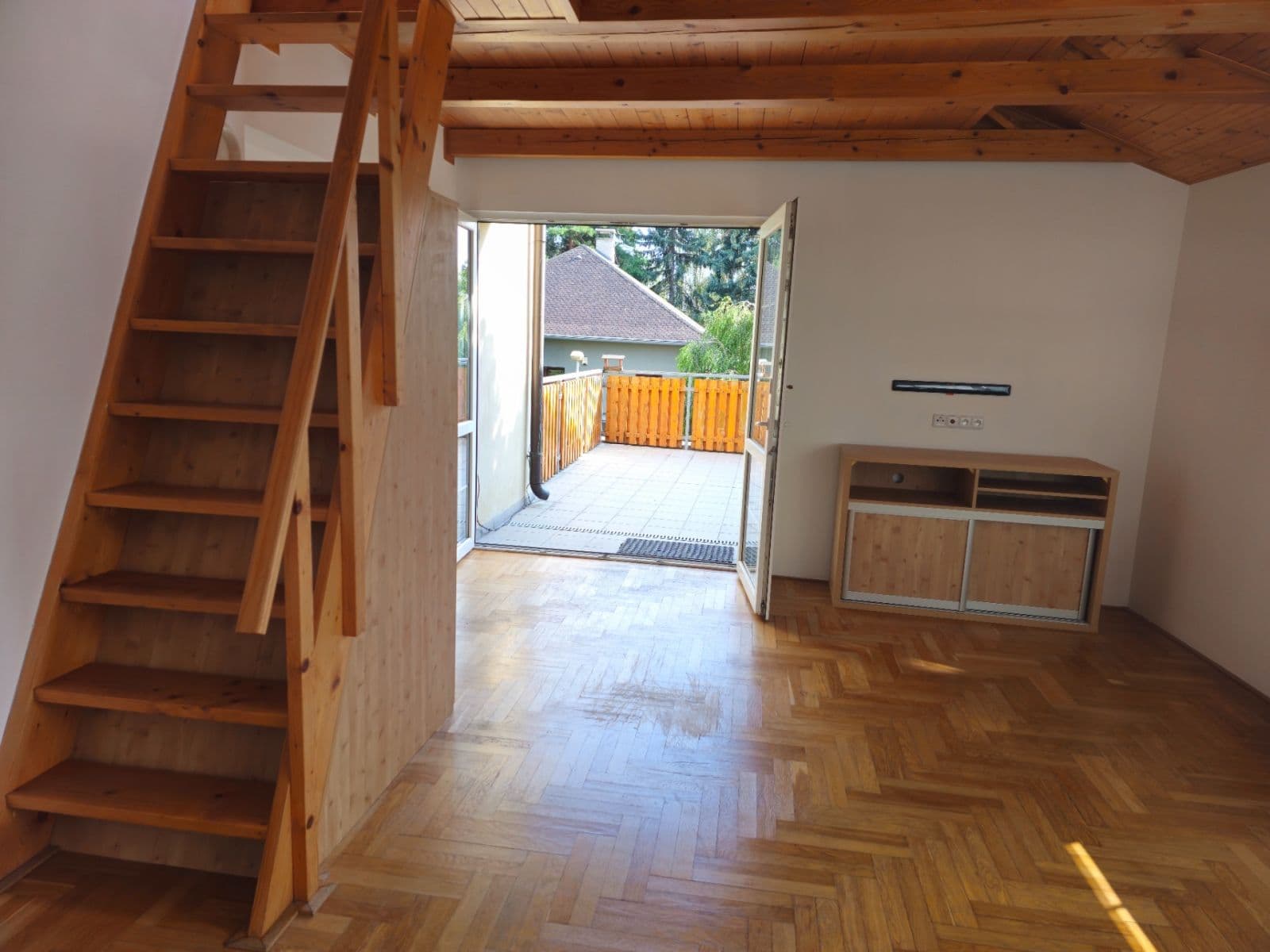 Prenájom bytu 3-izbový 71 m², Staňkovská, Praha, Praha Prenájom bytu 3-izbový 71 m², Staňkovská, Praha, Praha