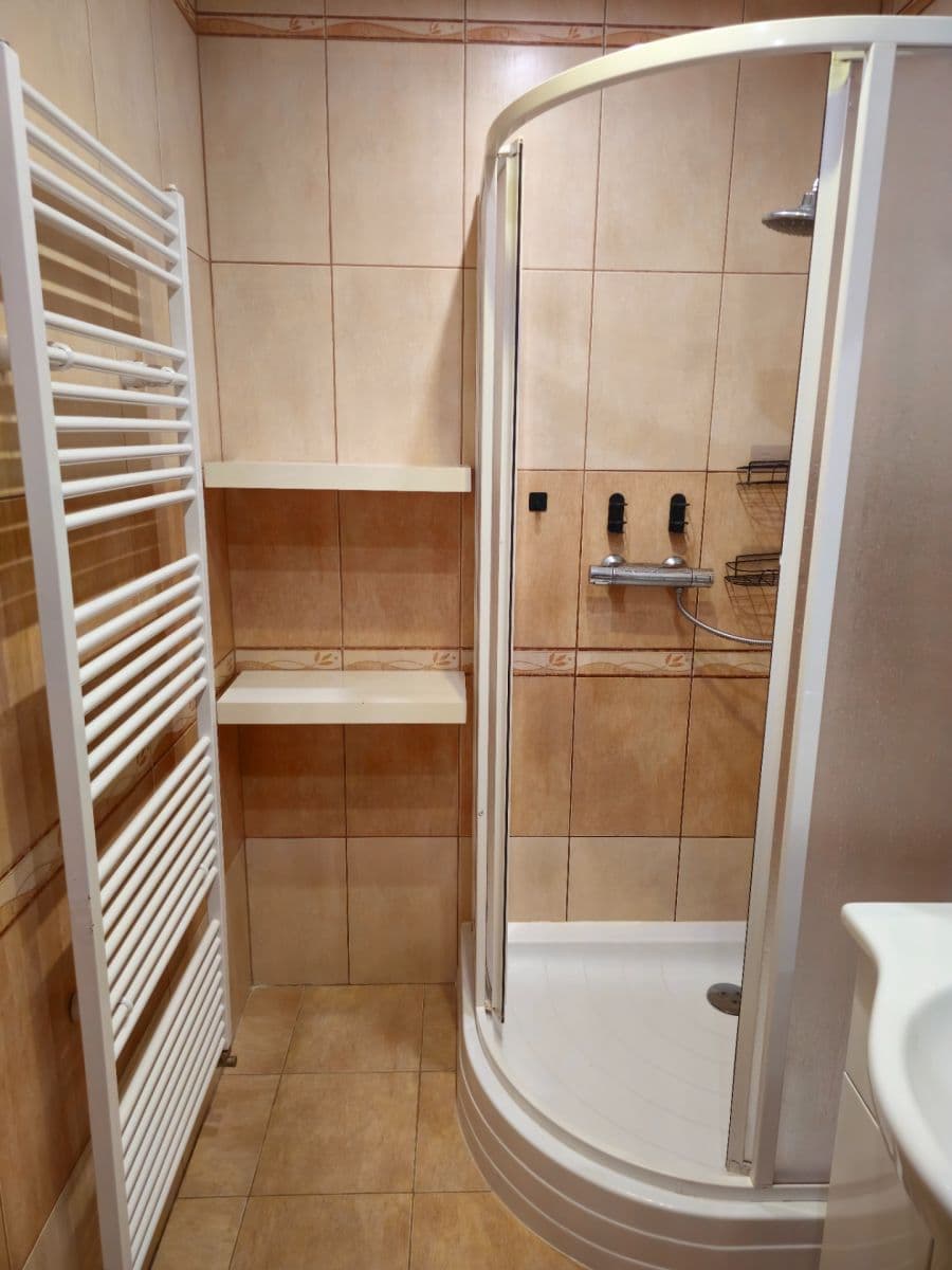 Prenájom bytu 3-izbový 71 m², Staňkovská, Praha, Praha Prenájom bytu 3-izbový 71 m², Staňkovská, Praha, Praha
