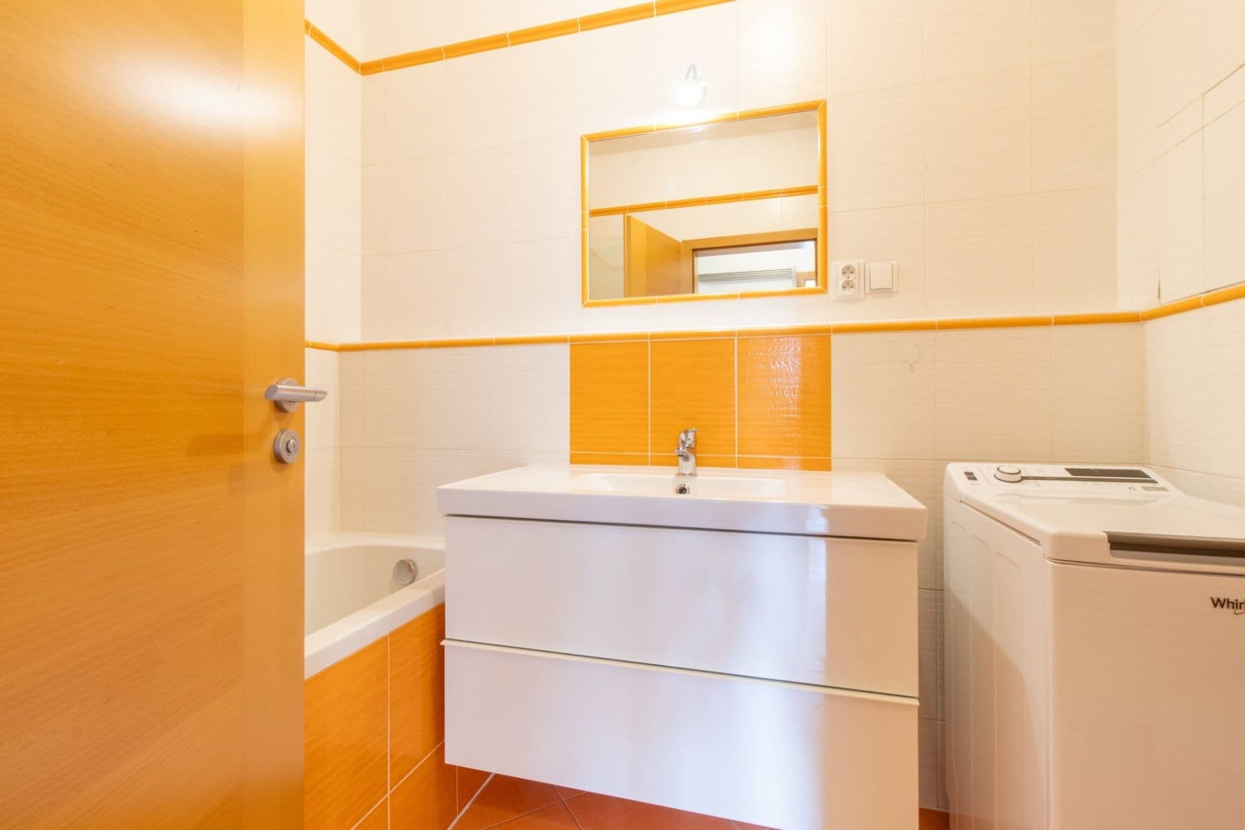 Prenájom bytu 2-izbový 60 m², Nad mlýnským potokem, Praha, Praha Prenájom bytu 2-izbový 60 m², Nad mlýnským potokem, Praha, Praha
